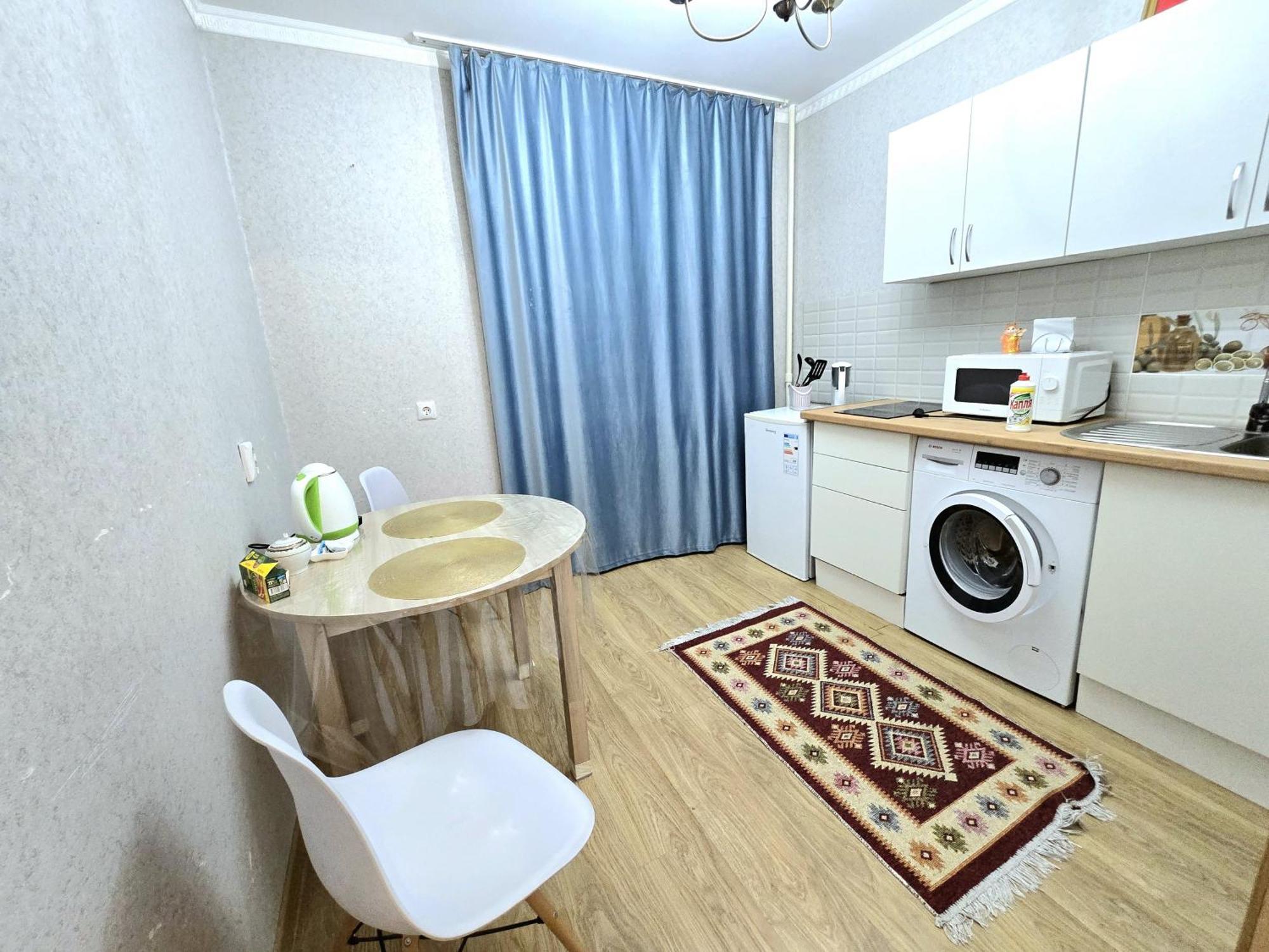 Apartamento Двухкомнатная "Аэропорт Астана" Exterior foto